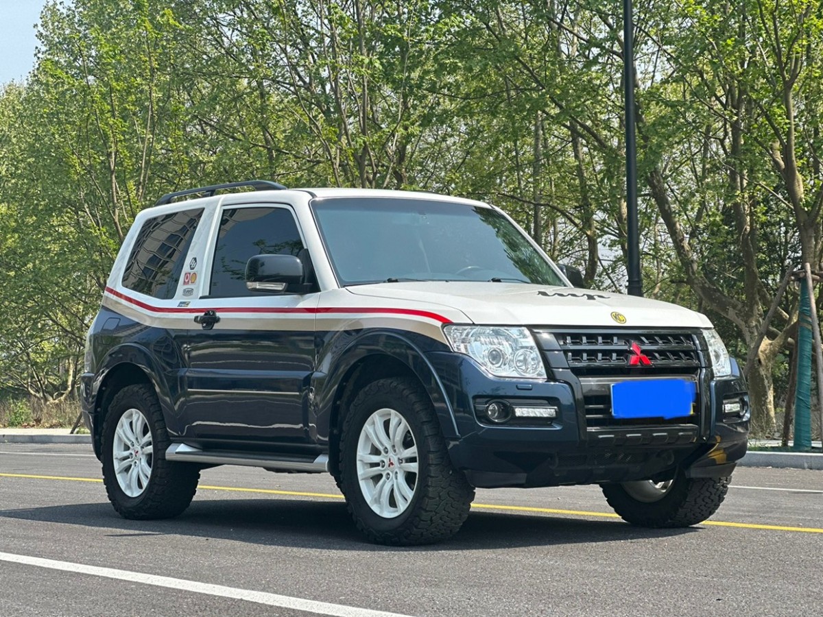 2019年05月三菱 帕杰罗  2008款 3.8 三门GLS 炫酷版