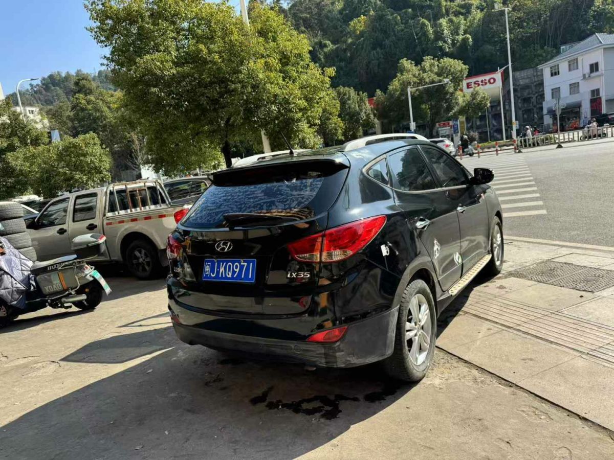 現(xiàn)代 ix35  2012款 2.0 GLS 兩驅(qū)精英天窗型圖片