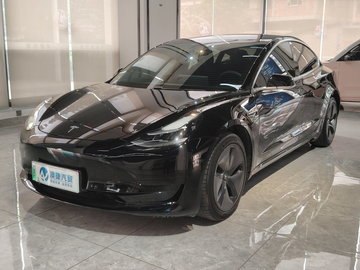 特斯拉 Model Y  2020款 改款 標(biāo)準(zhǔn)續(xù)航后驅(qū)升級(jí)版圖片