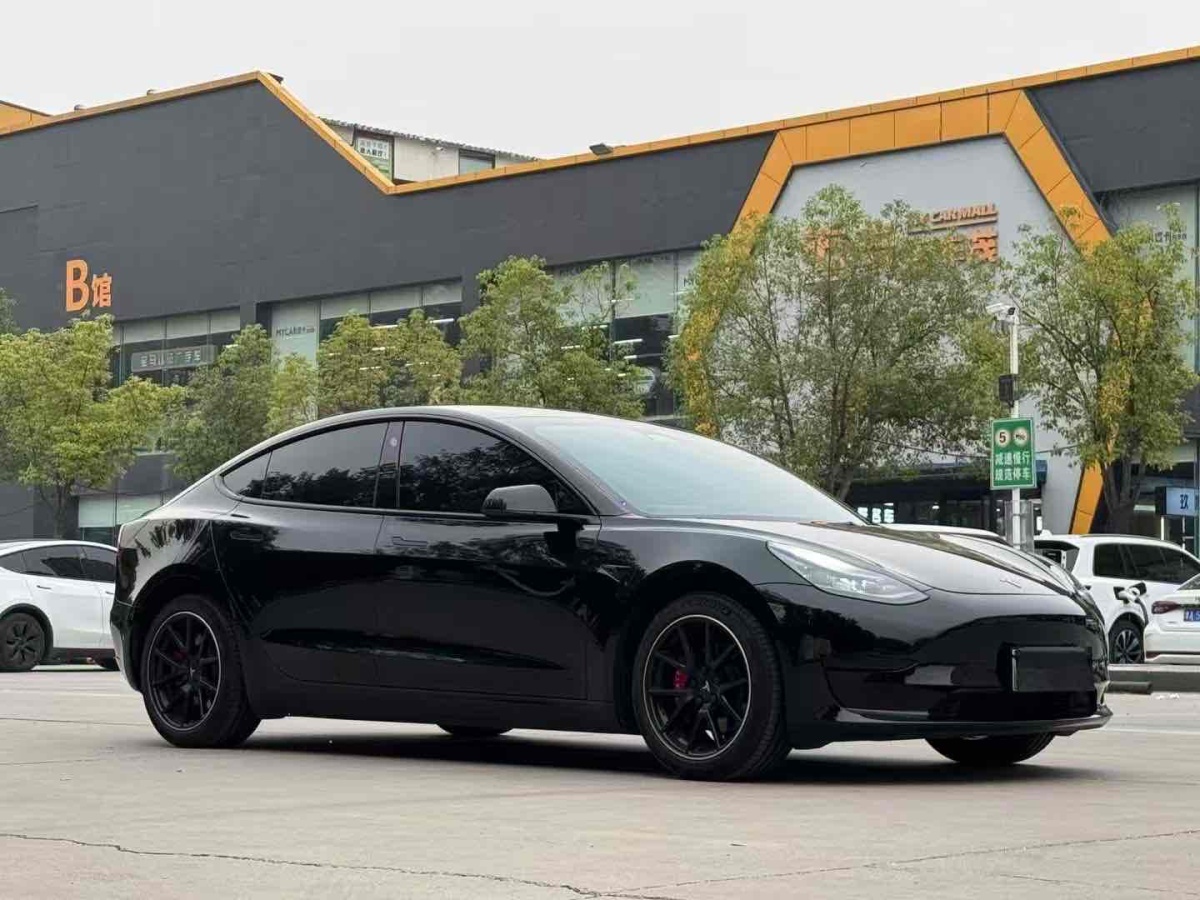 特斯拉 Model Y  2022款 改款 后輪驅(qū)動(dòng)版圖片