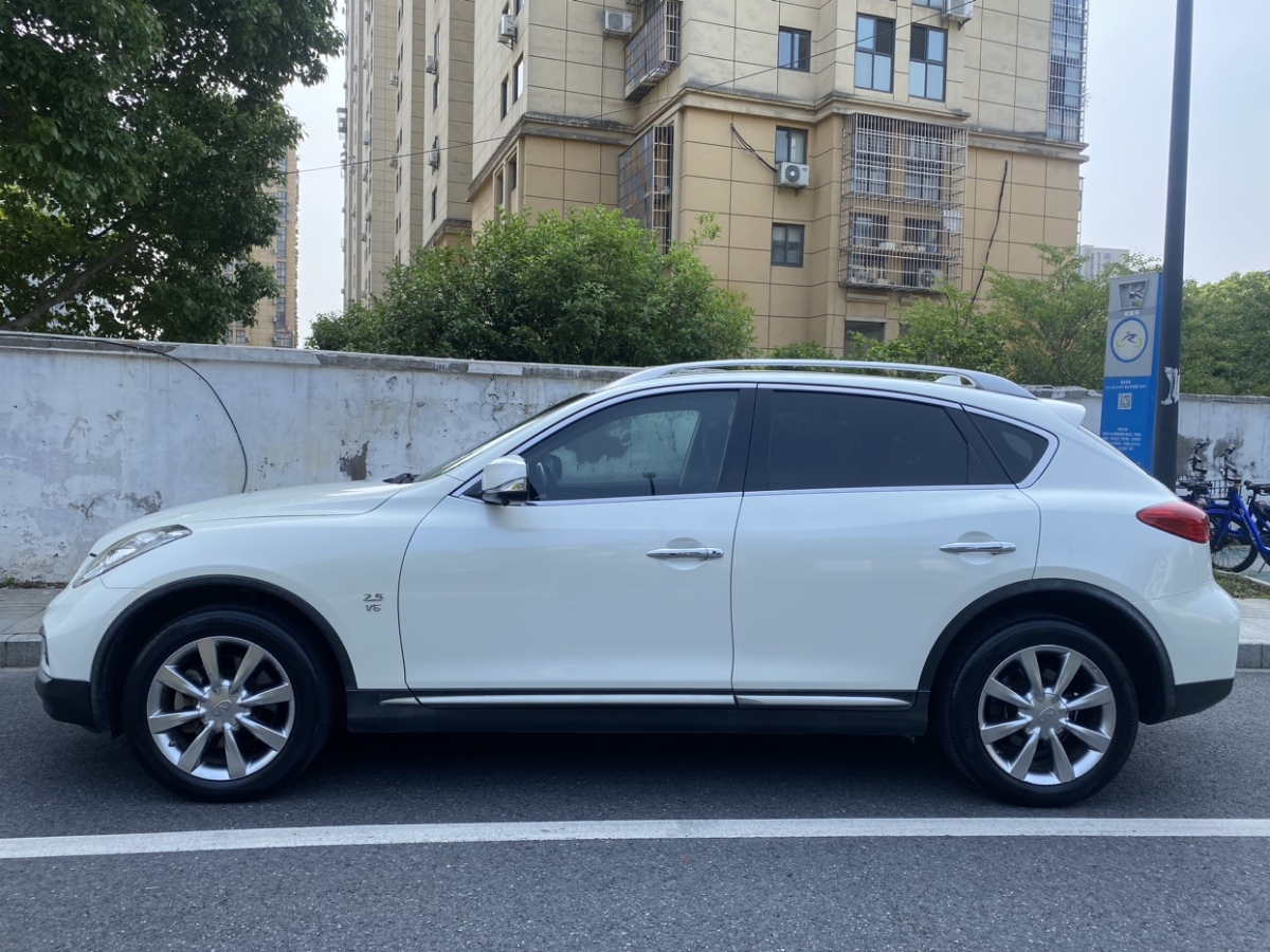 英菲尼迪 QX50  2015款 2.5L 舒適版圖片