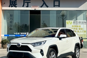 RAV4 豐田 榮放 2.0L CVT兩驅風尚版