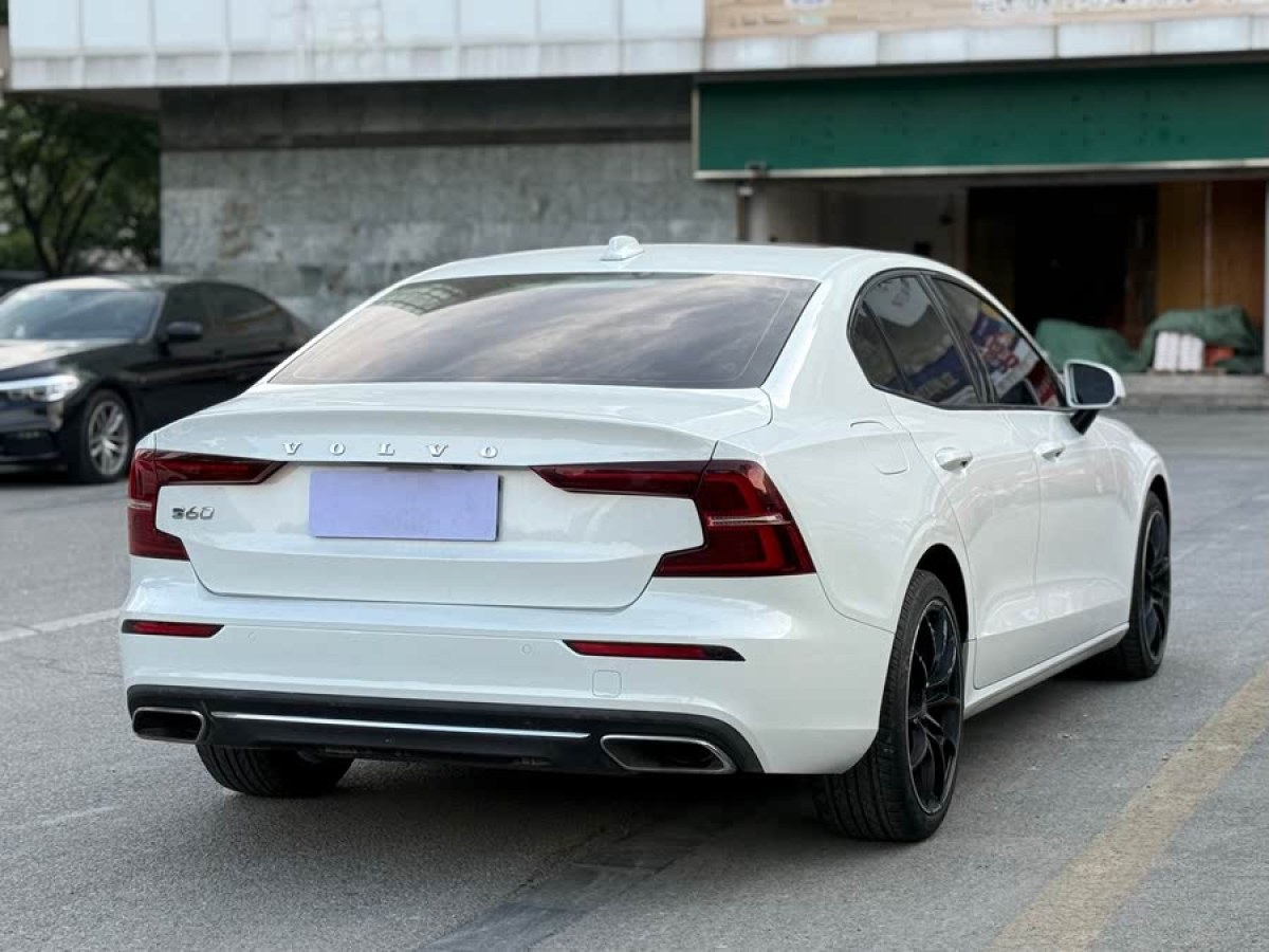 沃爾沃 S60L  2020款 T4 智逸豪華版圖片