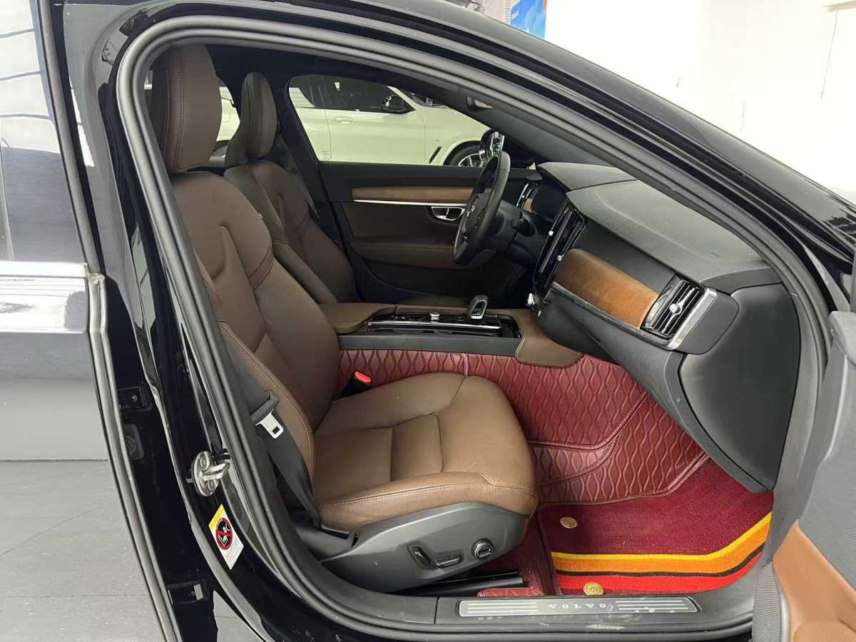 沃爾沃 S90  2022款 B5 智逸豪華版圖片