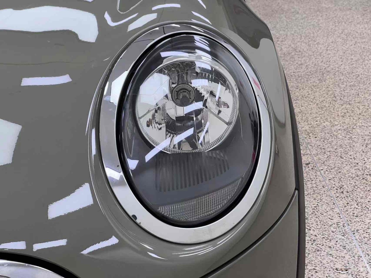 2020年12月MINI MINI  2020款 1.5T ONE 五門版