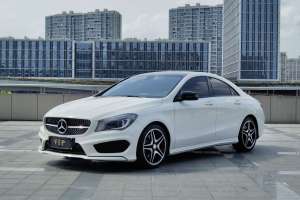 奔驰CLA级 奔驰 CLA 260 4MATIC