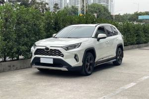 RAV4 丰田 荣放 2.0L CVT两驱风尚版