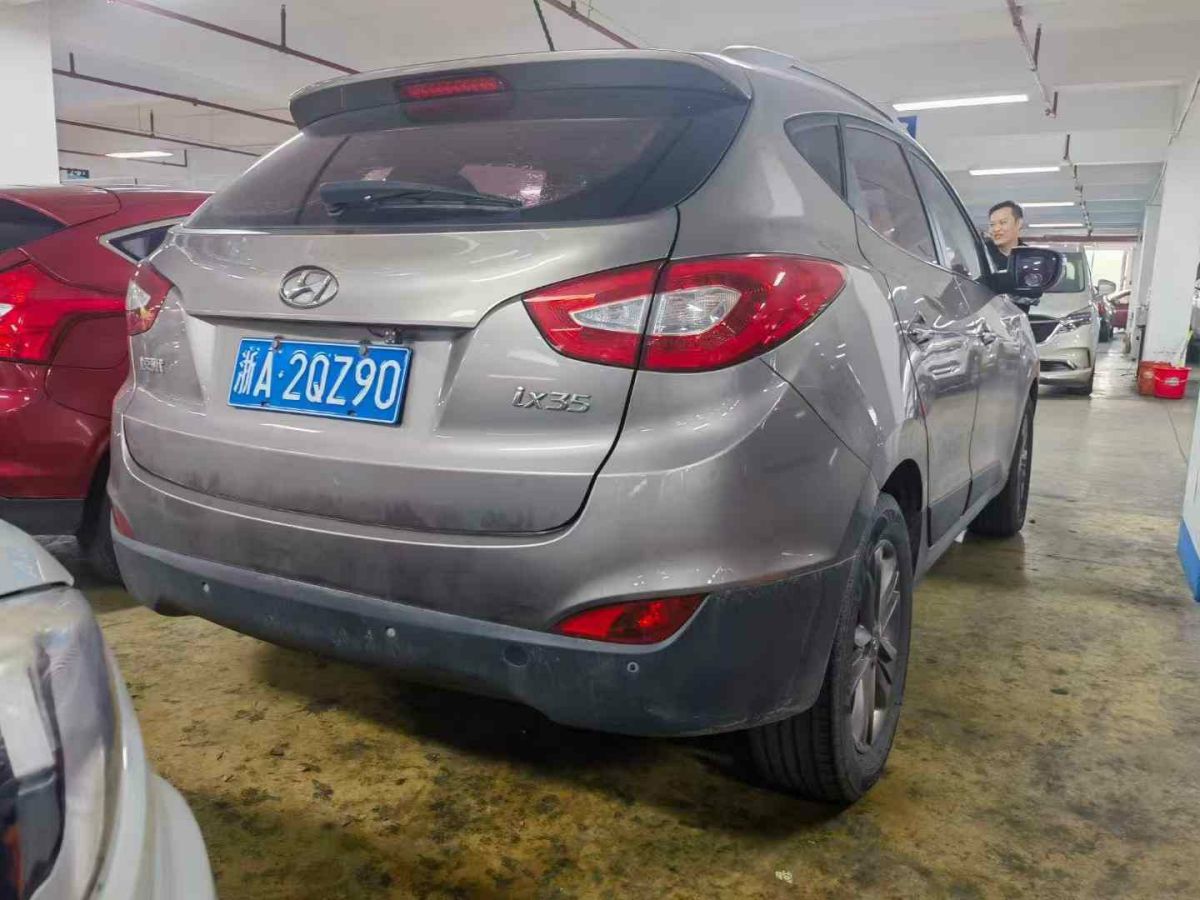 現(xiàn)代 ix35  2015款 2.0 GLS 四驅(qū)智能型圖片