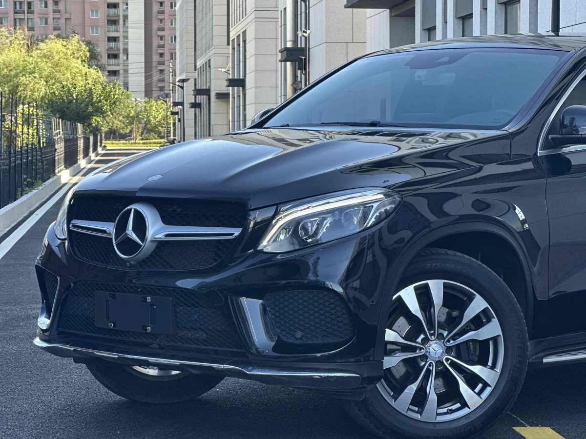 奔驰 奔驰GLE轿跑  2015款 GLE 400 4MATIC 轿跑SUV图片