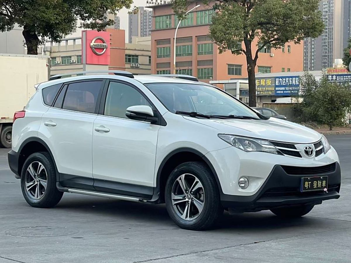 豐田 RAV4榮放  2015款 2.0L CVT兩驅(qū)都市版圖片