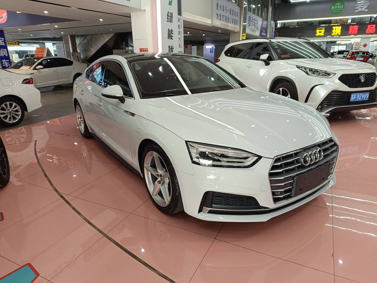 奧迪 奧迪A5  2017款 Coupe 40 TFSI 時(shí)尚型圖片