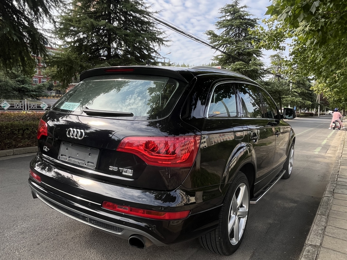 奧迪 奧迪Q7  2014款 35 TFSI 運(yùn)動(dòng)型圖片