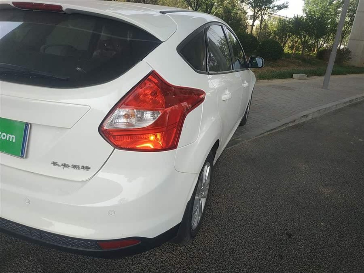 福特 福克斯  2012款 兩廂 1.6L 自動舒適型圖片