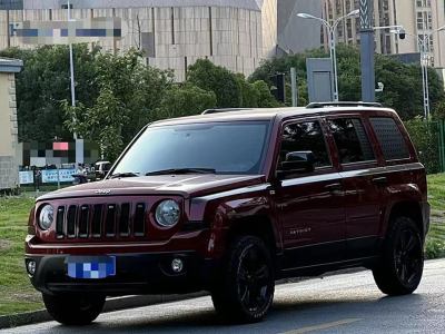 2013年10月 Jeep 自由客(进口) 2.4 豪华导航版图片