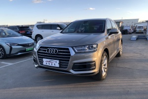 奥迪Q7 奥迪 40 TFSI 舒适型