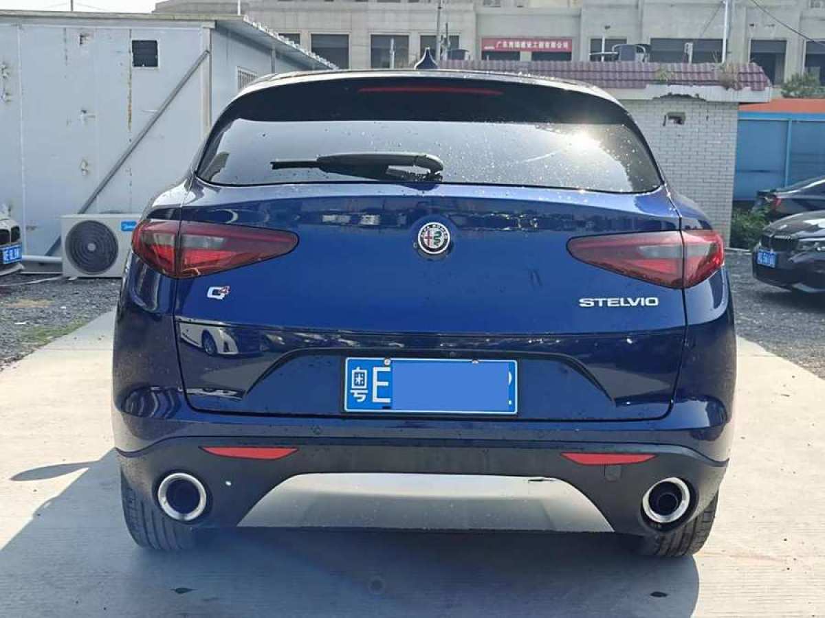 阿爾法·羅密歐 Stelvio  2017款 2.0T 200HP 精英版圖片