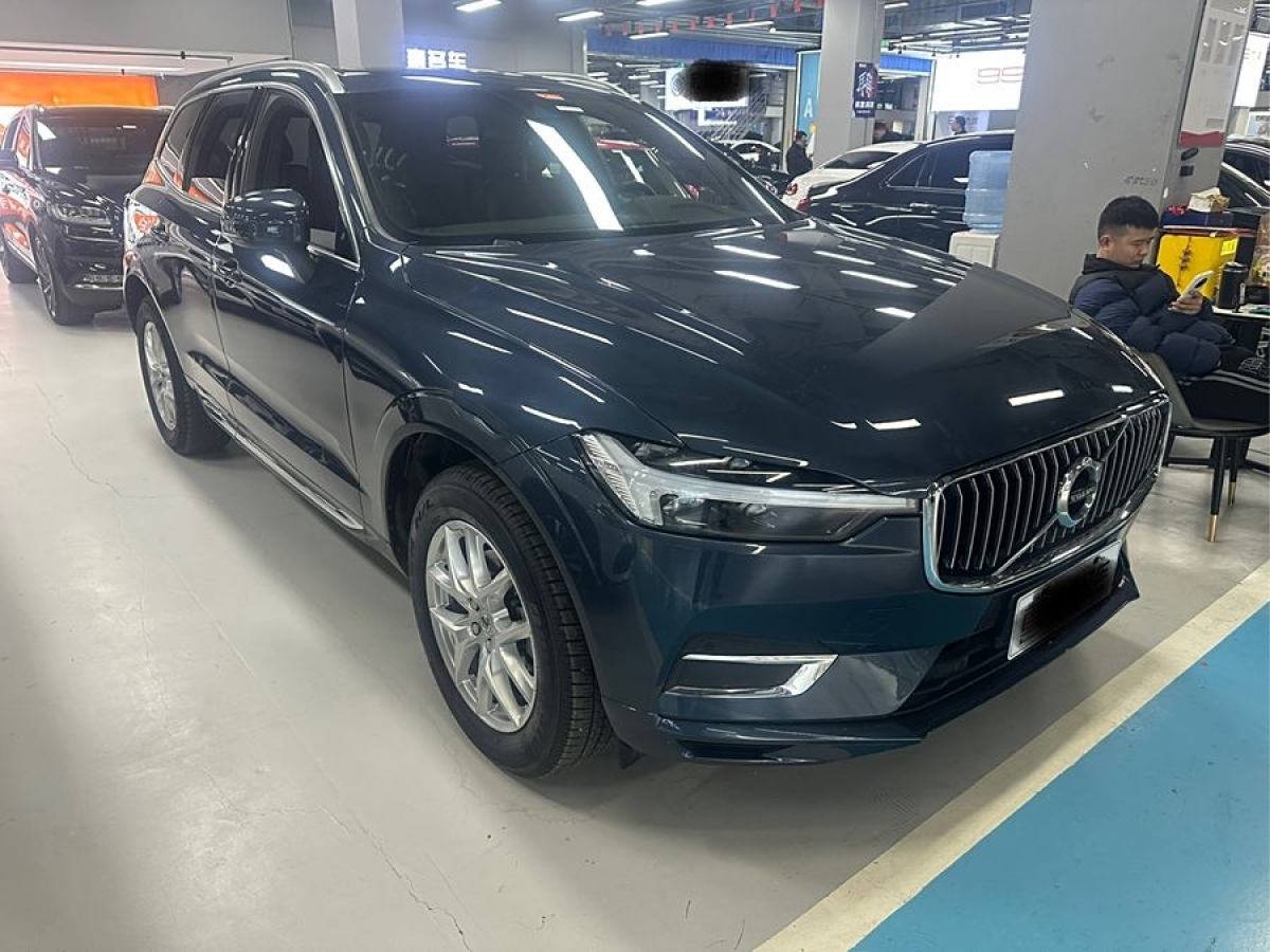 2021年6月沃爾沃 XC60  2021款 T5 四驅(qū)智逸豪華版