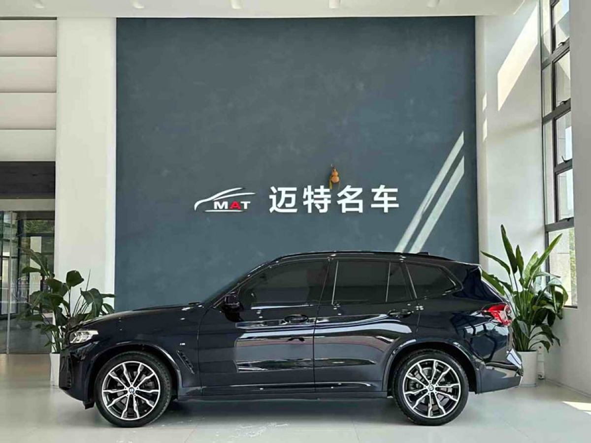 寶馬 寶馬X3  2023款 改款 xDrive30i 領(lǐng)先型 M曜夜套裝圖片