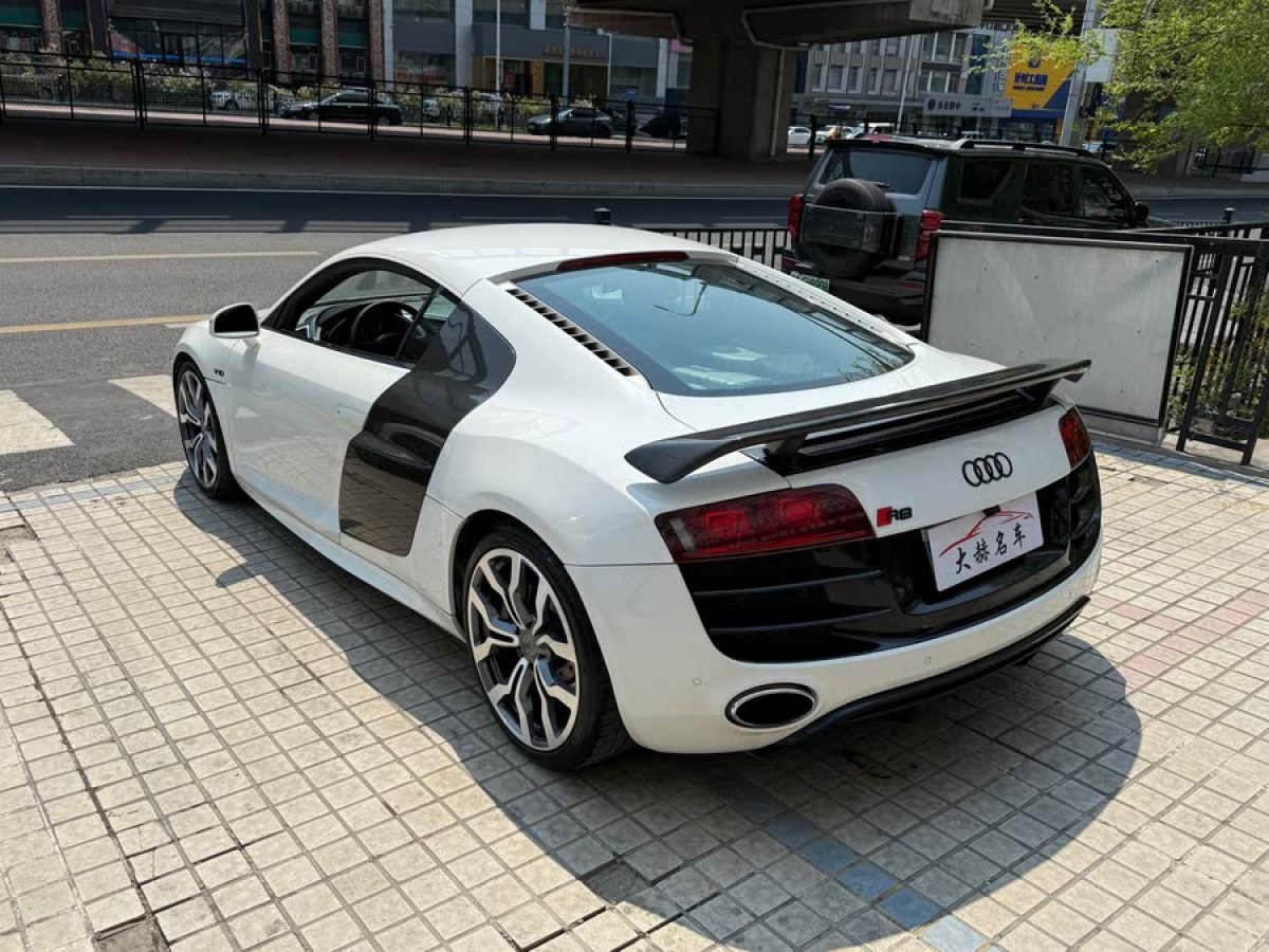 奧迪 奧迪R8  2010款 5.2 FSI quattro圖片