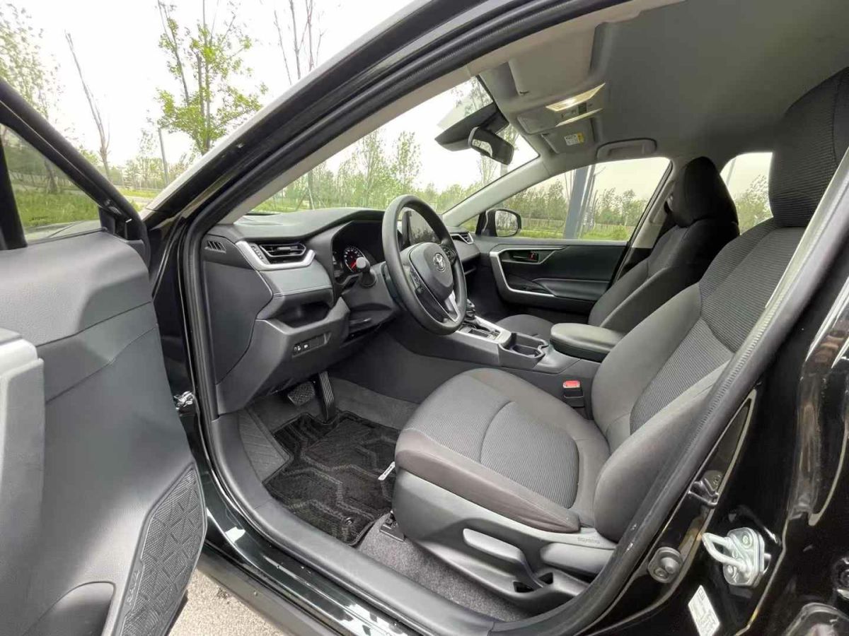 豐田 RAV4 圖片