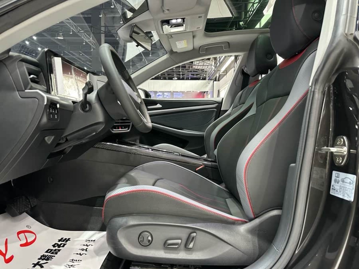 大眾 凌渡  2022款 凌渡L 280TSI DSG炫辣版圖片