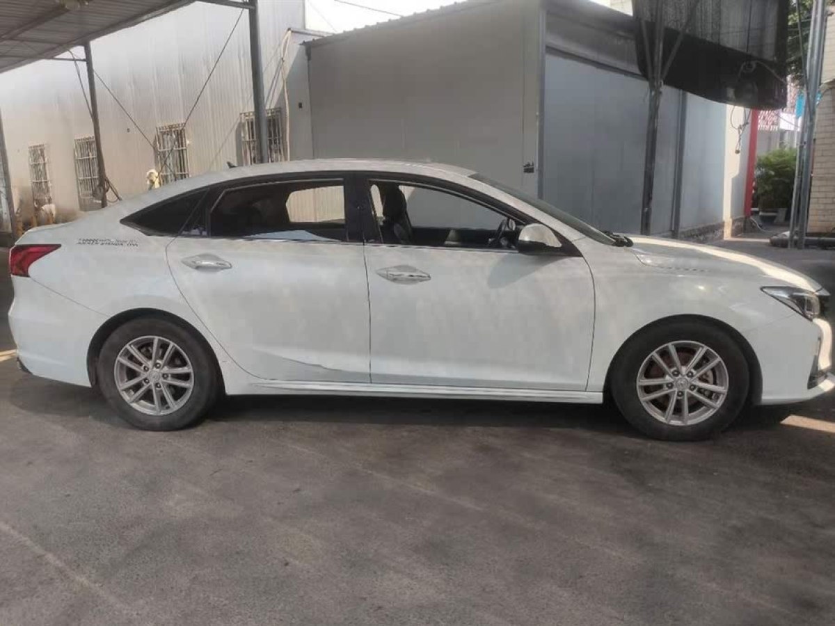 長(zhǎng)安 銳程CC  2020款 1.5T 手動(dòng)炫銳型圖片