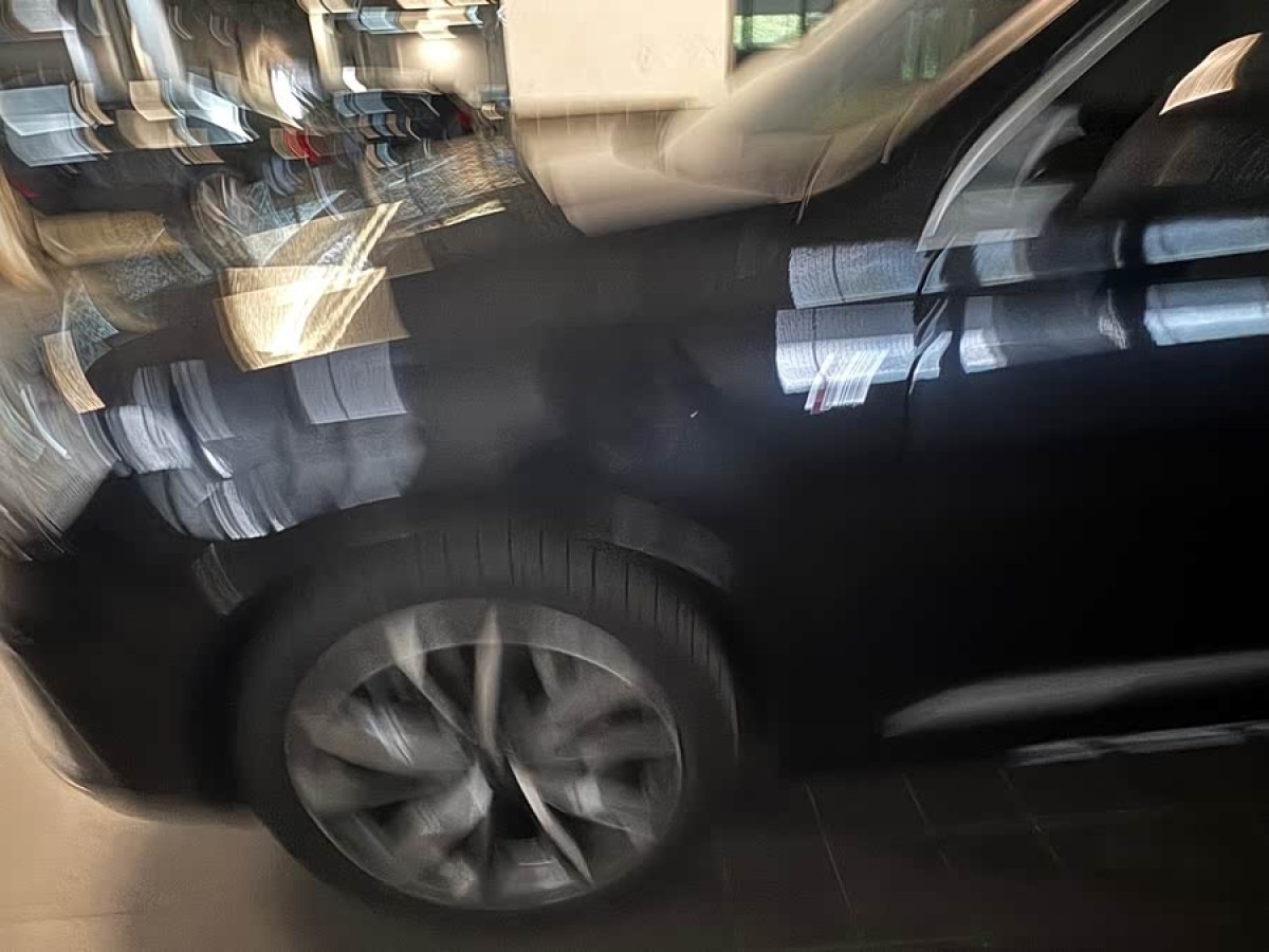 奧迪 奧迪Q7  2023款 55 TFSI quattro S line運(yùn)動(dòng)型圖片