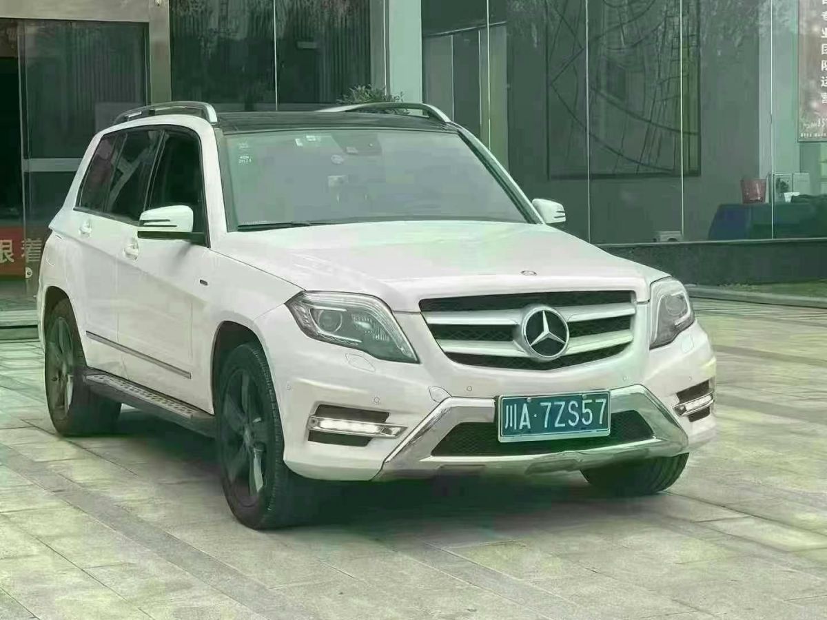 奔馳 奔馳GLK級(jí)  2015款 GLK 260 4MATIC 動(dòng)感型 極致版圖片