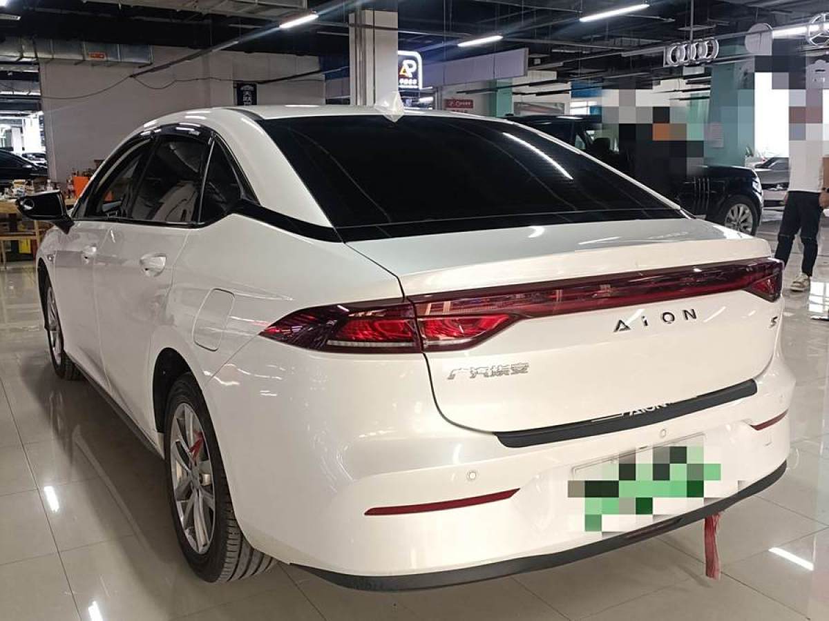 埃安 AION S  2023款 炫 580 55.2kWh 磷酸鐵鋰圖片