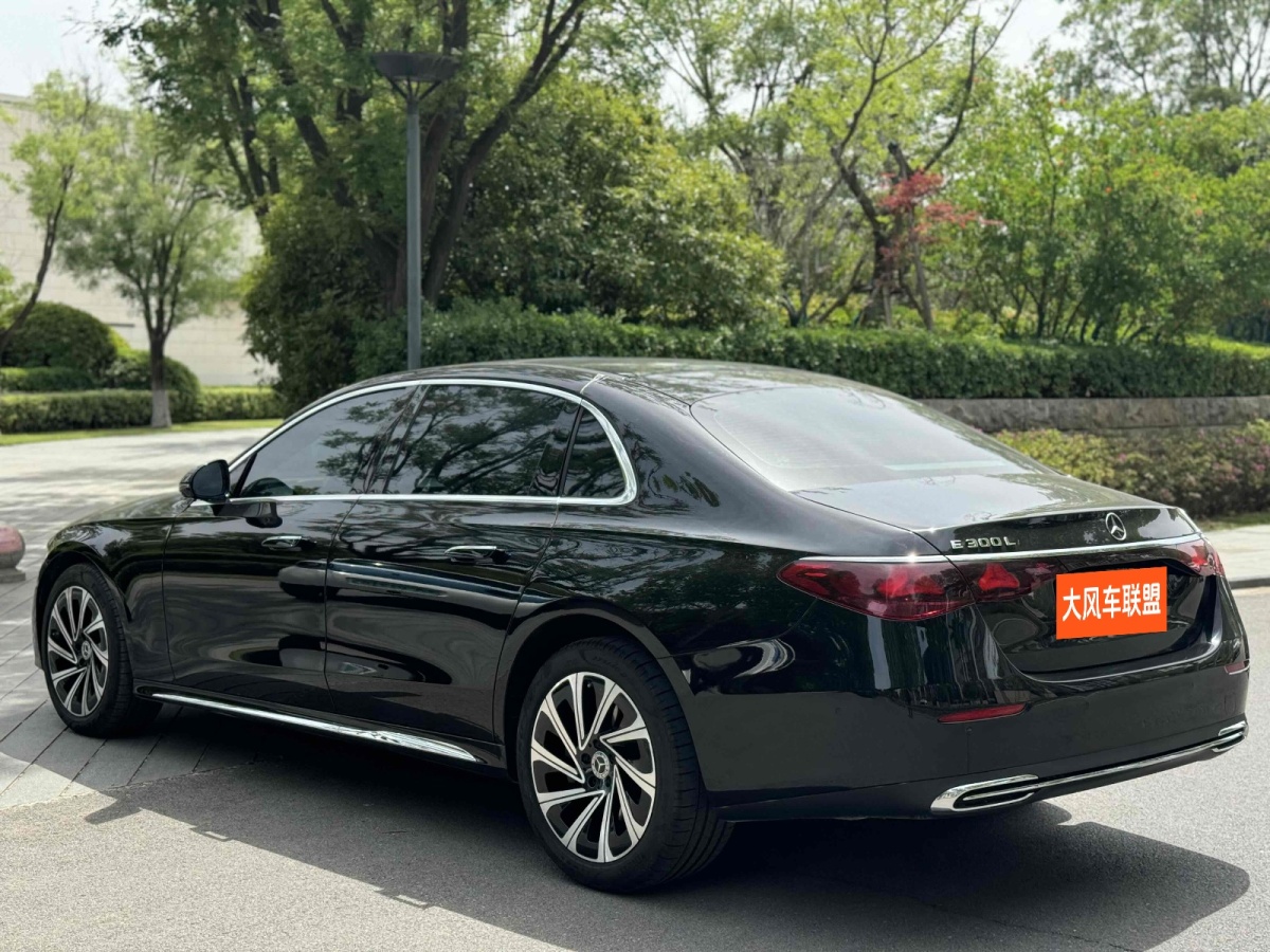 奔馳 奔馳E級  2024款 E 300 L 豪華型圖片