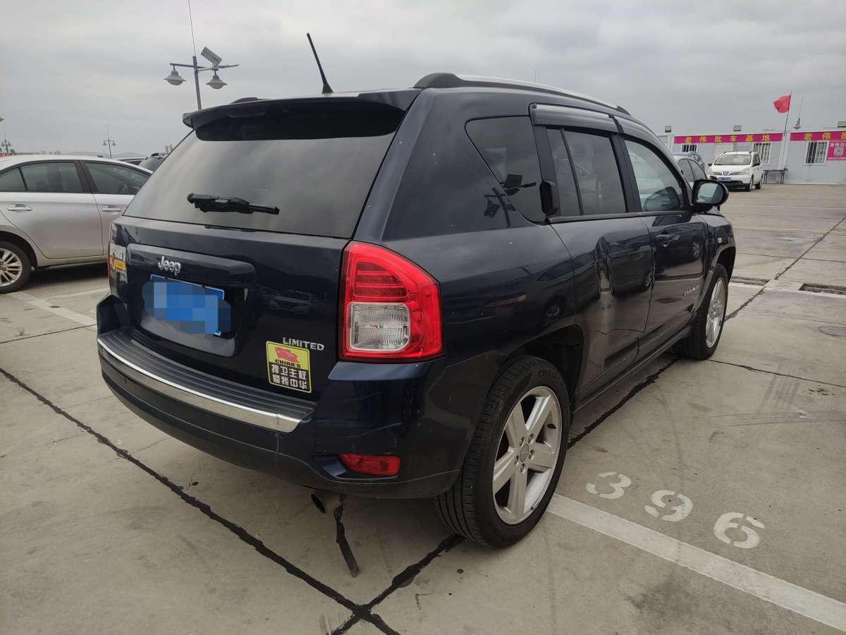 Jeep 指南者  2012款 2.0L 兩驅運動版圖片