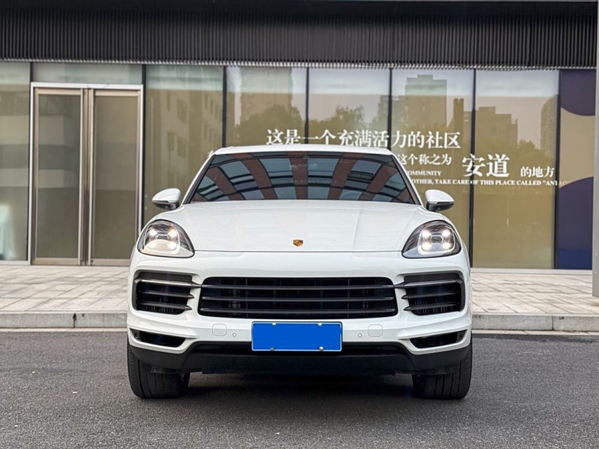 保時(shí)捷 Cayenne  2022款 Cayenne 3.0T 鉑金版圖片