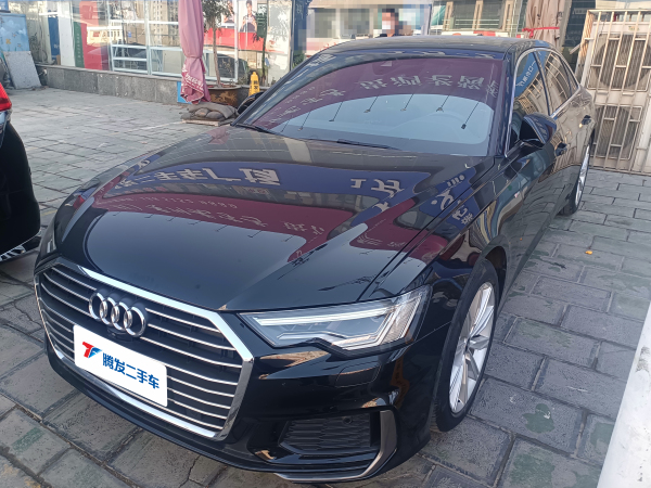 奥迪 奥迪A6L  2022款 45 TFSI 臻选动感型