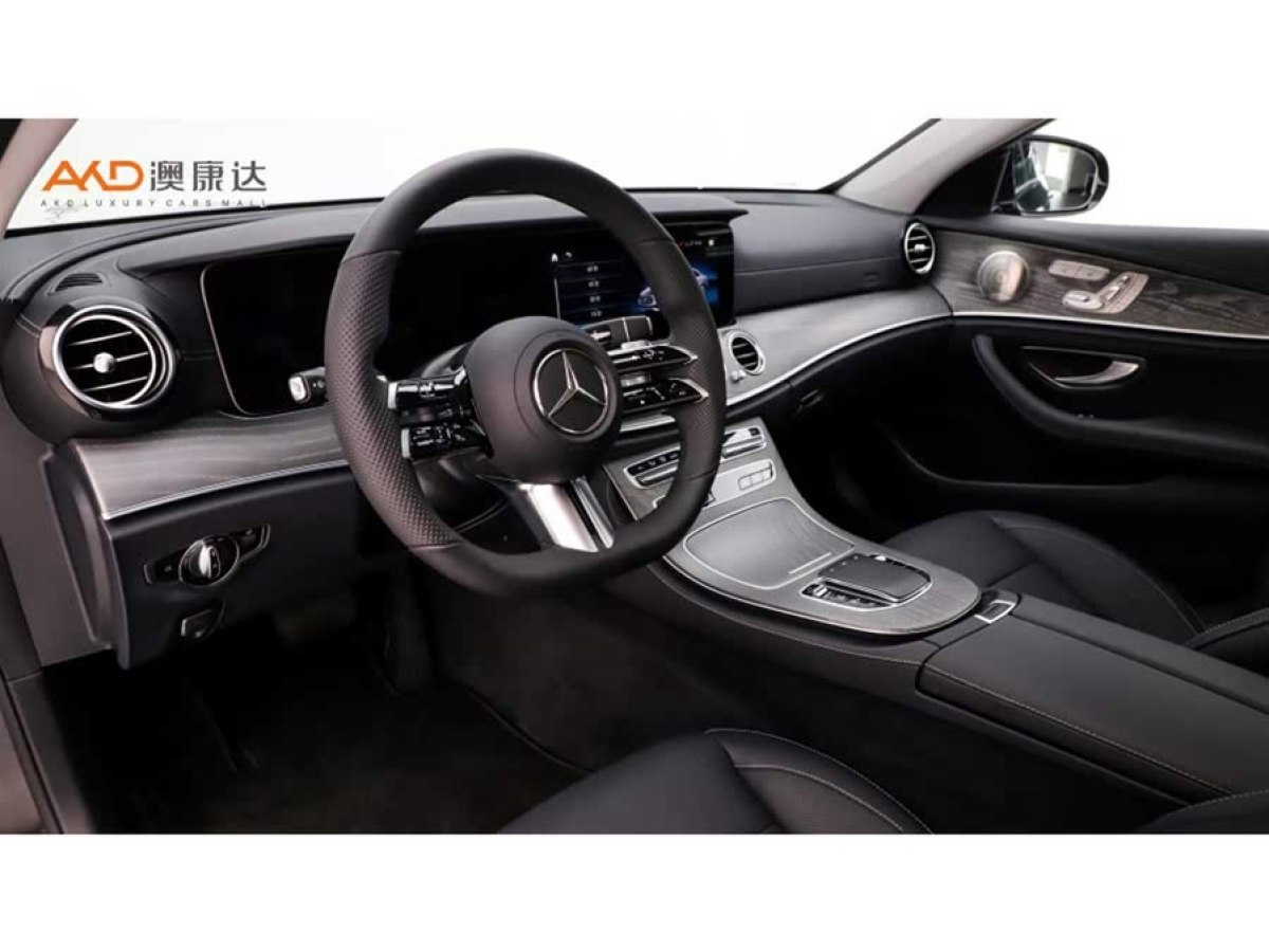 奔馳 奔馳E級(jí)  2022款 改款二 E 300 L 運(yùn)動(dòng)尊貴型圖片