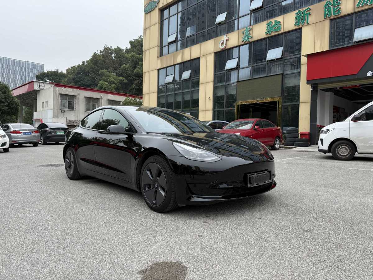 特斯拉 Model Y  2022款 改款 后輪驅(qū)動版圖片