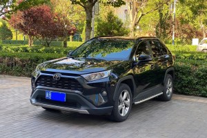 RAV4荣放 丰田 2.0L CVT两驱风尚版