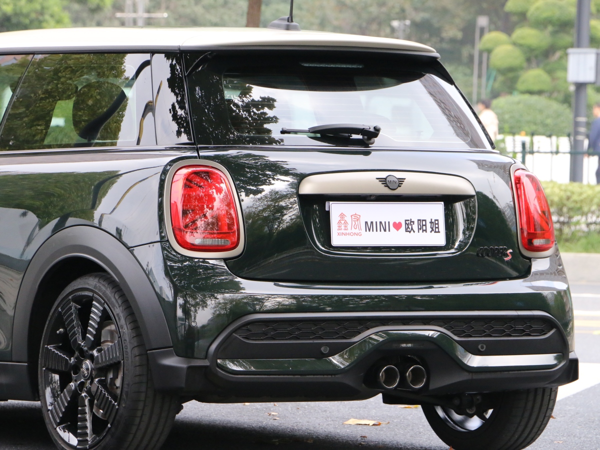 MINI MINI  2022款 2.0T COOPER S 執(zhí)迷特別版圖片