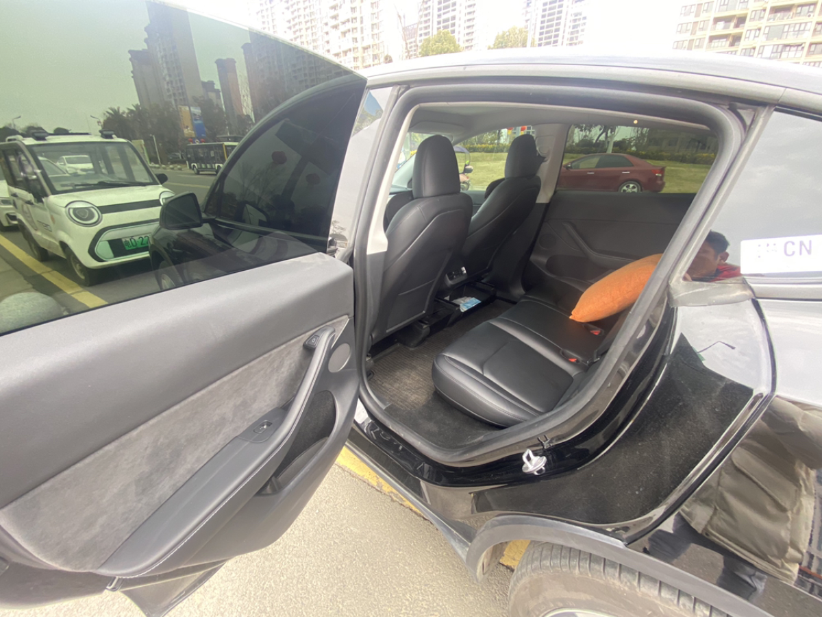 特斯拉 Model Y  2022款 改款 后輪驅(qū)動(dòng)版圖片