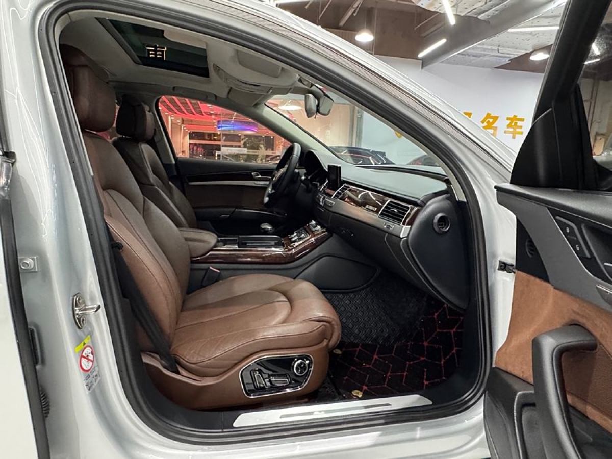 奧迪 奧迪A8  2012款 A8L 45 TFSI quattro豪華型圖片