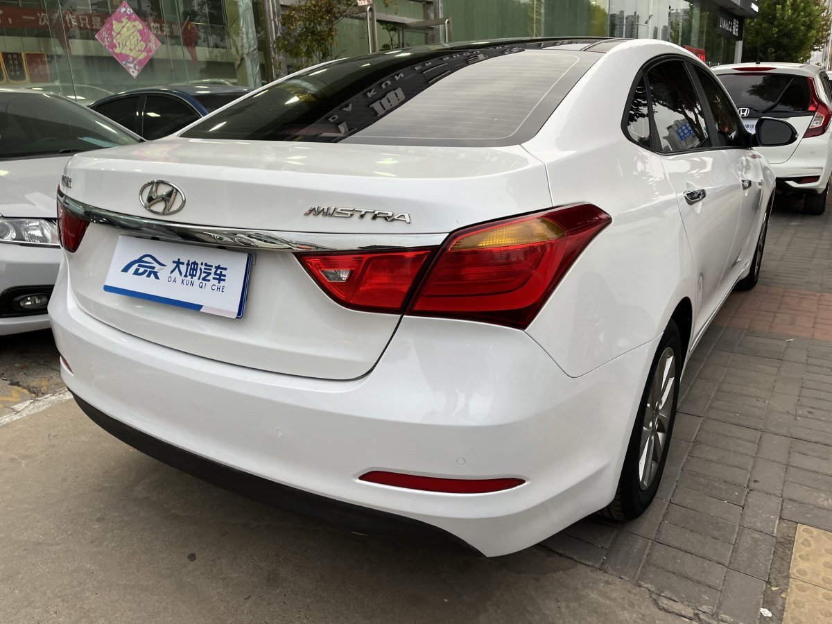 2015年2月現(xiàn)代 名圖  2014款 1.8L 自動智能型GLS