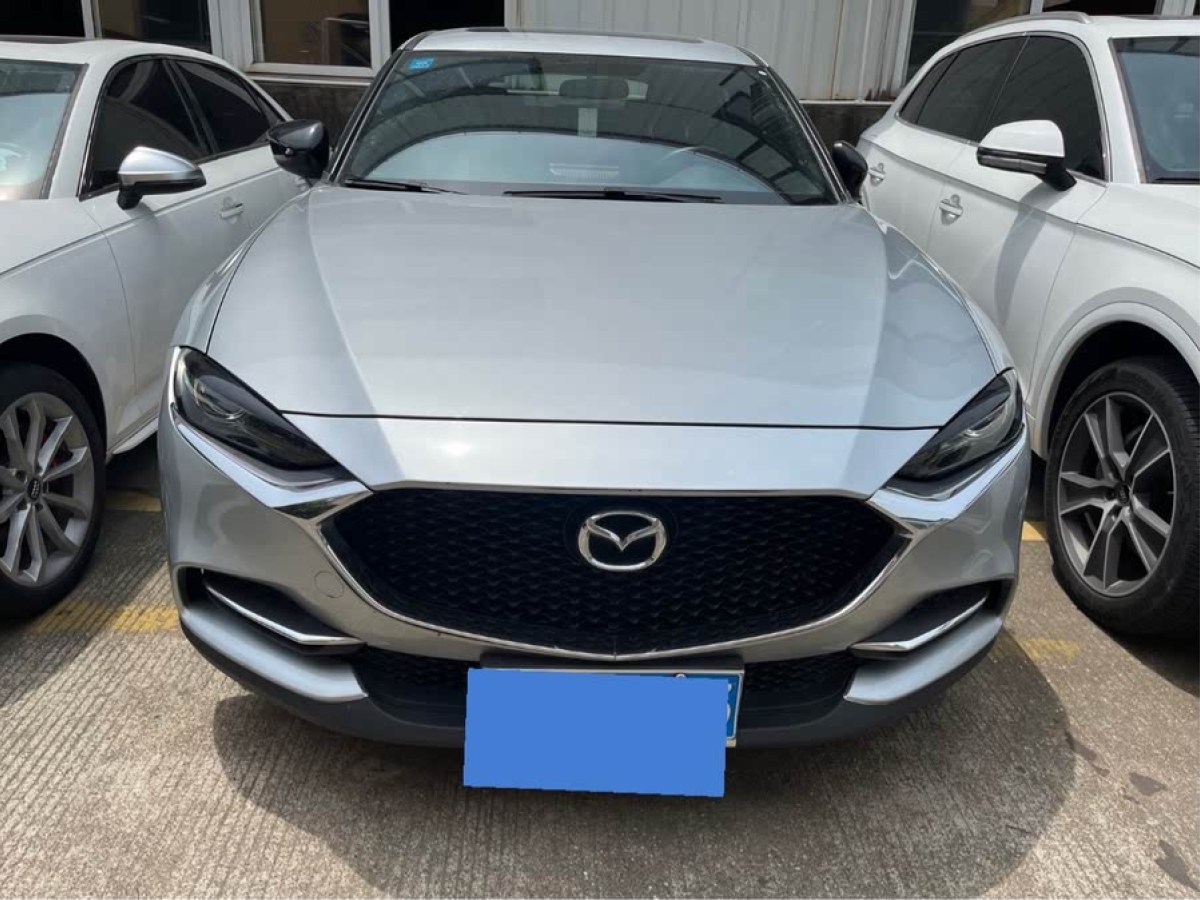 馬自達 CX-4  2020款 2.0L 自動兩驅(qū)藍天活力版圖片