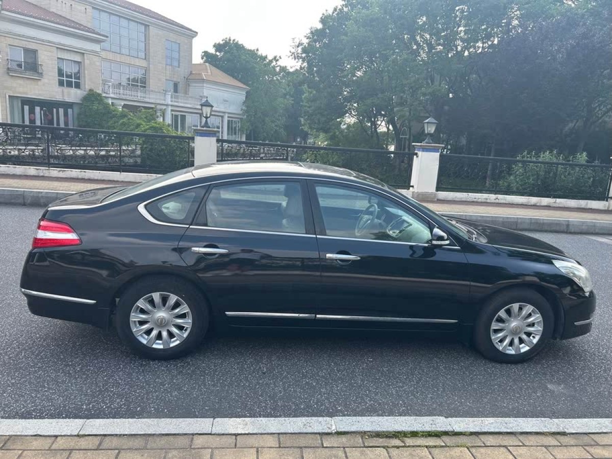 日產(chǎn) 天籟  2010款 2.0L XL周年紀念版圖片