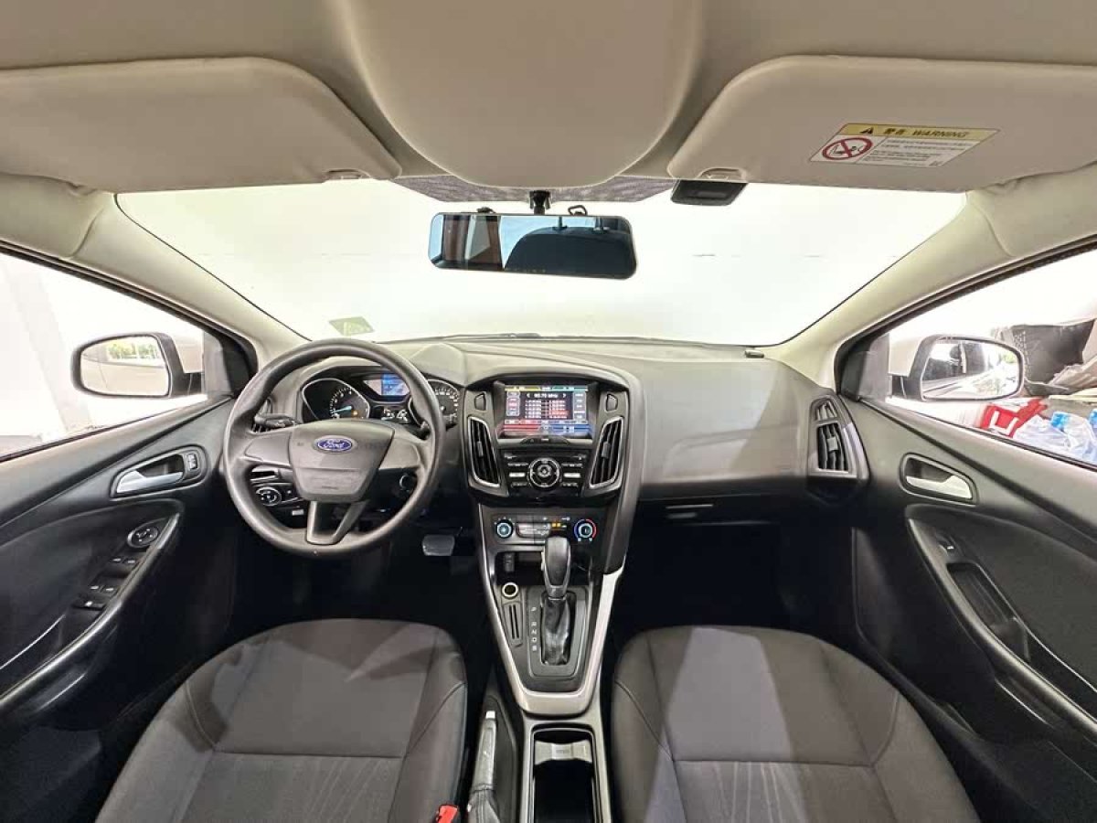 福特 ?？怂? 2015款 兩廂 1.6L 自動(dòng)舒適型圖片