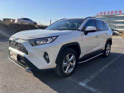 2020年3月 豐田 RAV4榮放 2.0L CVT四驅(qū)風(fēng)尚PLUS版圖片