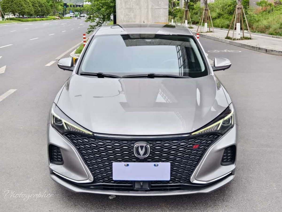 長(zhǎng)安 逸動(dòng)  2020款 PLUS 藍(lán)鯨NE 1.4T GDI DCT尊貴型圖片