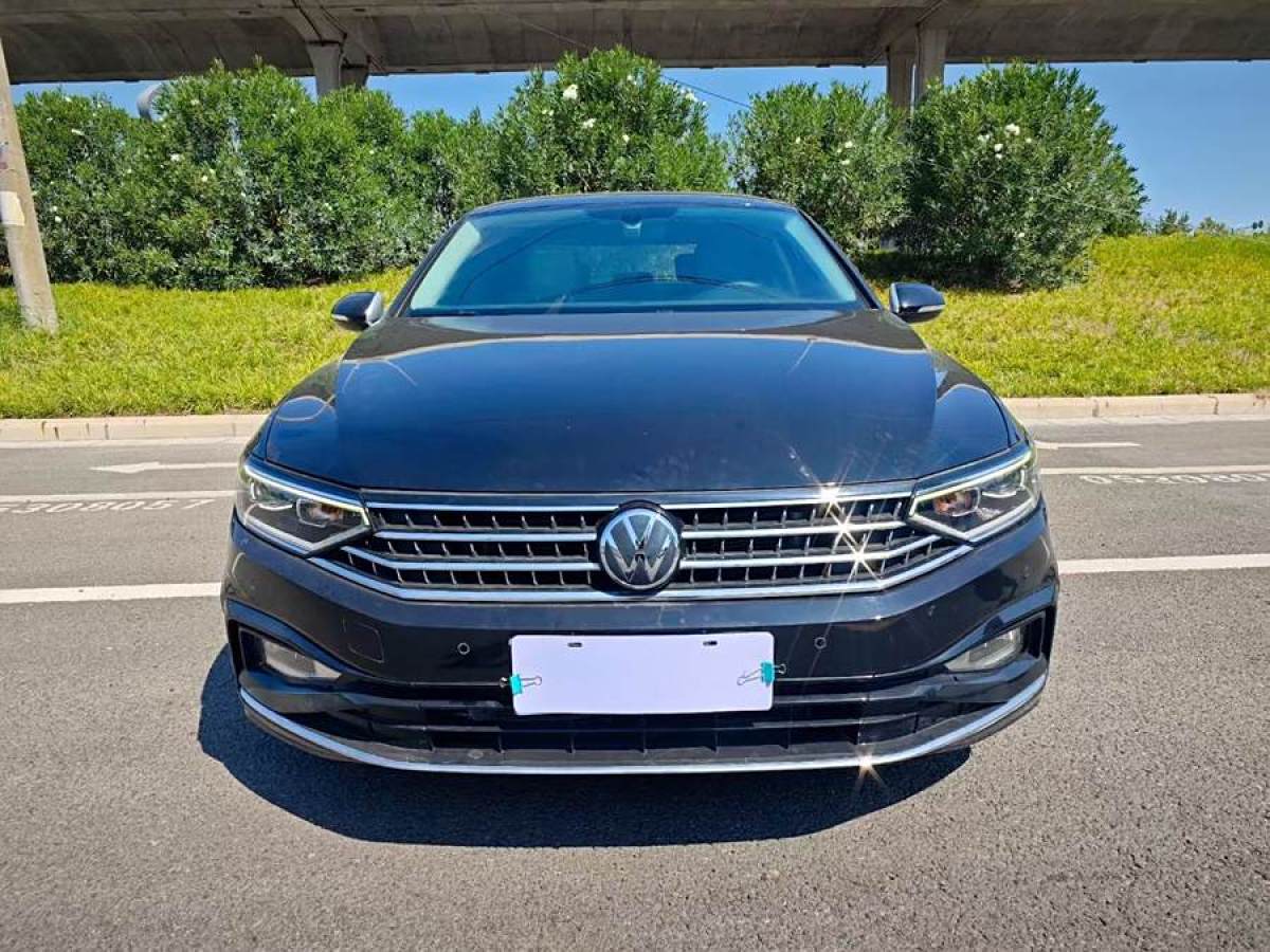 大眾 邁騰  2023款 200萬輛紀念版 330TSI DSG領(lǐng)先型圖片