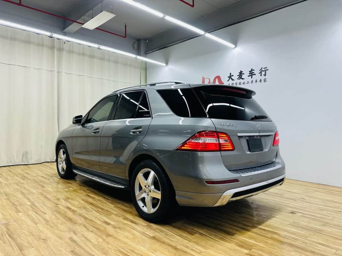 奔馳 奔馳M級  2015款 ML 400 4MATIC豪華型圖片