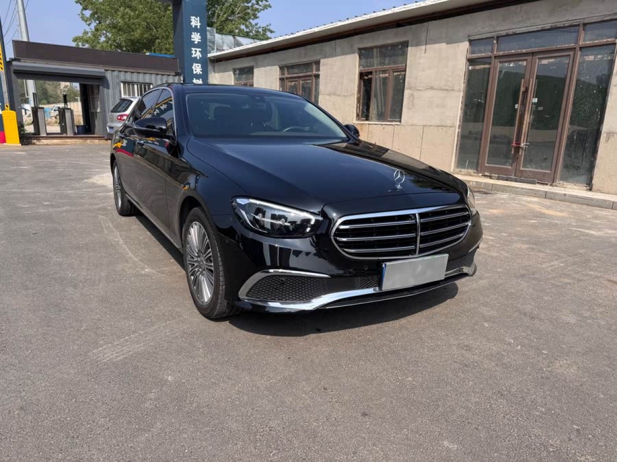 奔馳 奔馳E級  2023款 改款 E 300 L 時尚型圖片