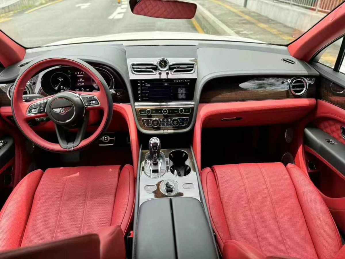 賓利 添越  2022款 4.0T V8 S圖片