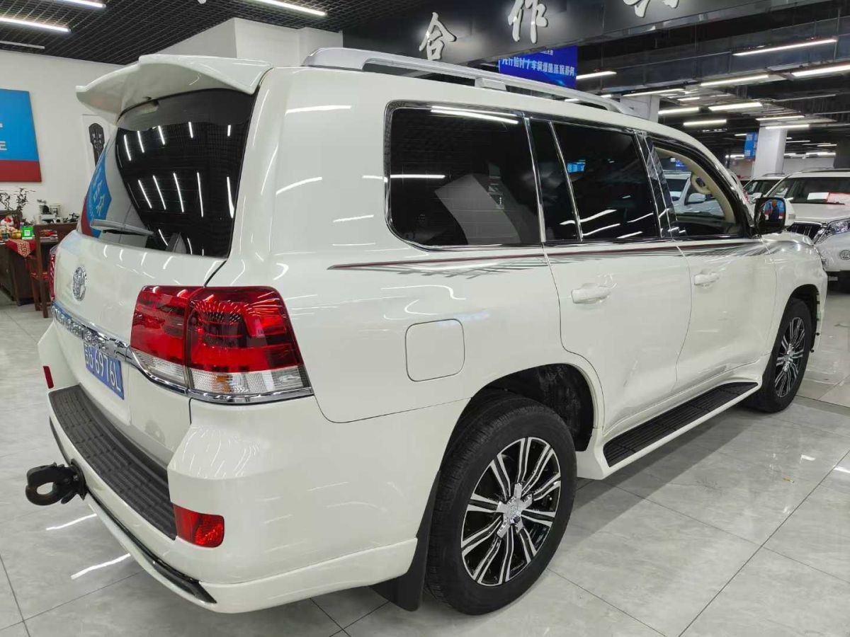 豐田 蘭德酷路澤  2018款 5.7L VX-R 12氣 底升(中東版)圖片